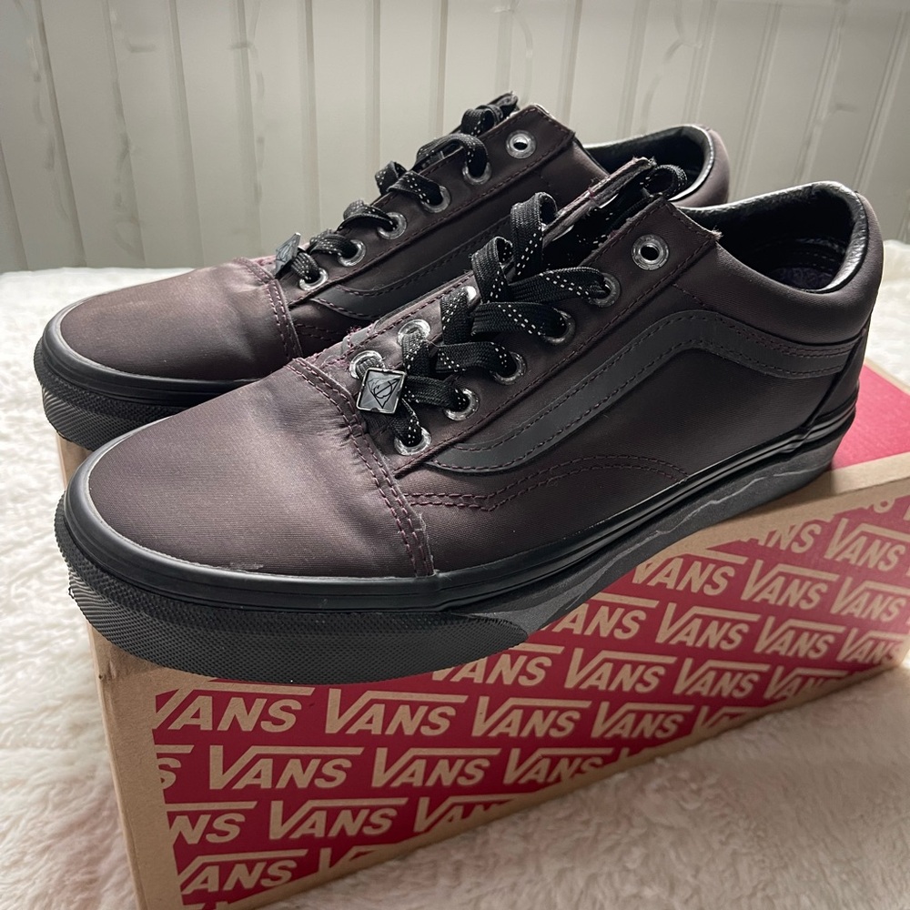 Vans x Harry Potter Old Skool "Deathly Hallows". Women’s Sneakers Size 7